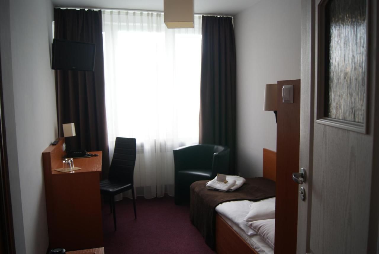 Отель Hotel PZMot Люблин-15